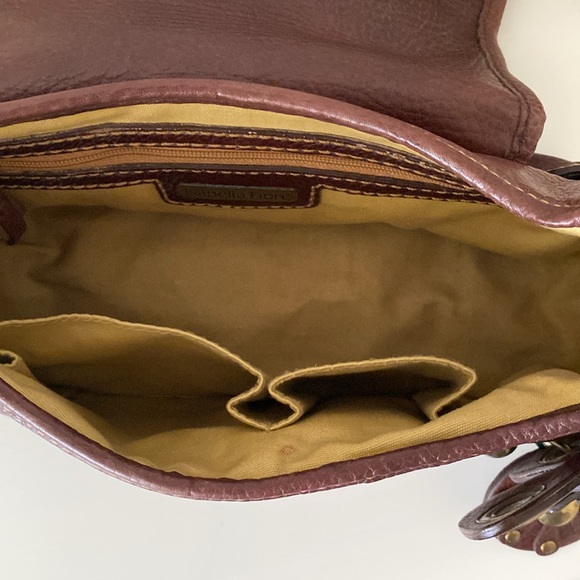 Isabelle Fiore Brown Purse with Charm - Picture 10 of 13